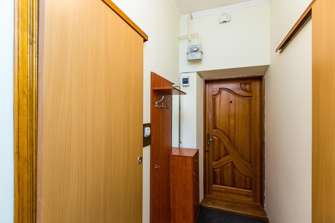 Біля Дзиги Сучасна Квартира На Вулиці Вірменській 35 Lviv Exterior photo